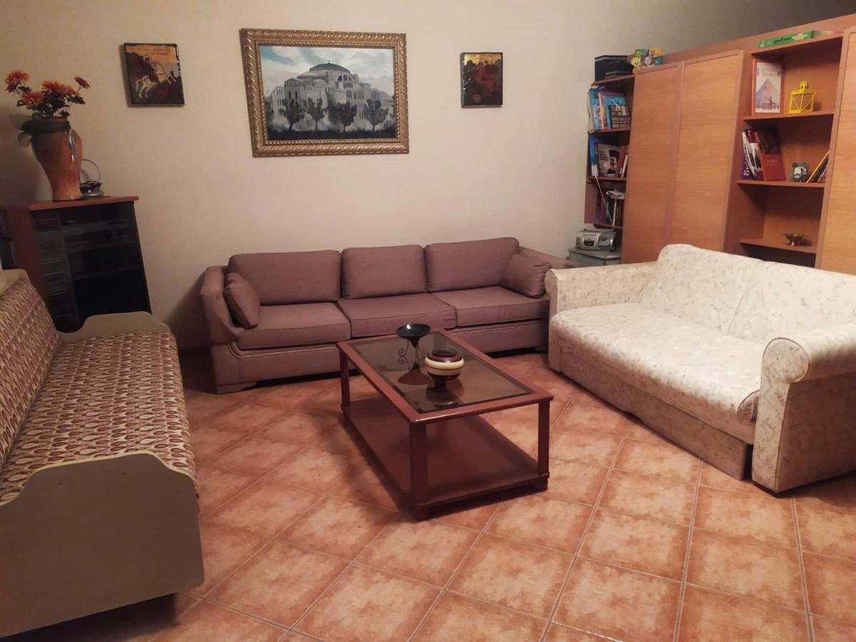 Homely Σπάτα Εξωτερικό φωτογραφία
